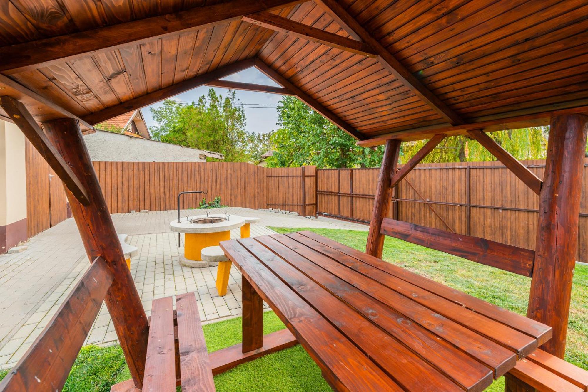 Dio Vendeghaz Villa Mezokovesd Bagian luar foto